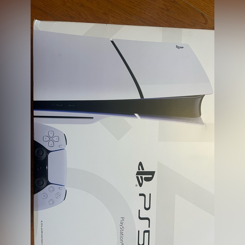 New Item! Sealed Box! Sony PS5 Console - Black and White 1TB CFI-2015 - Picture 8 of 16